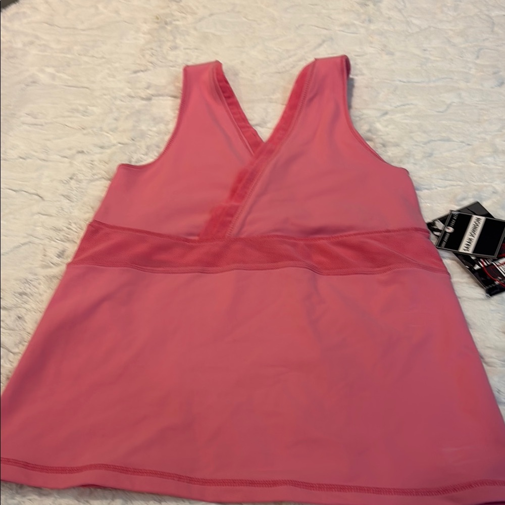 Sarah Johnson Yoga Wear Top Size Small .